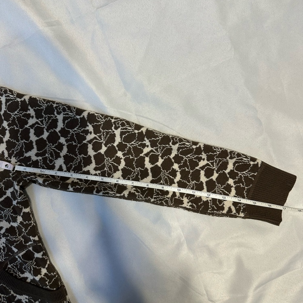 Title Nine Brown Floral Zip Up - Picture 7 of 9